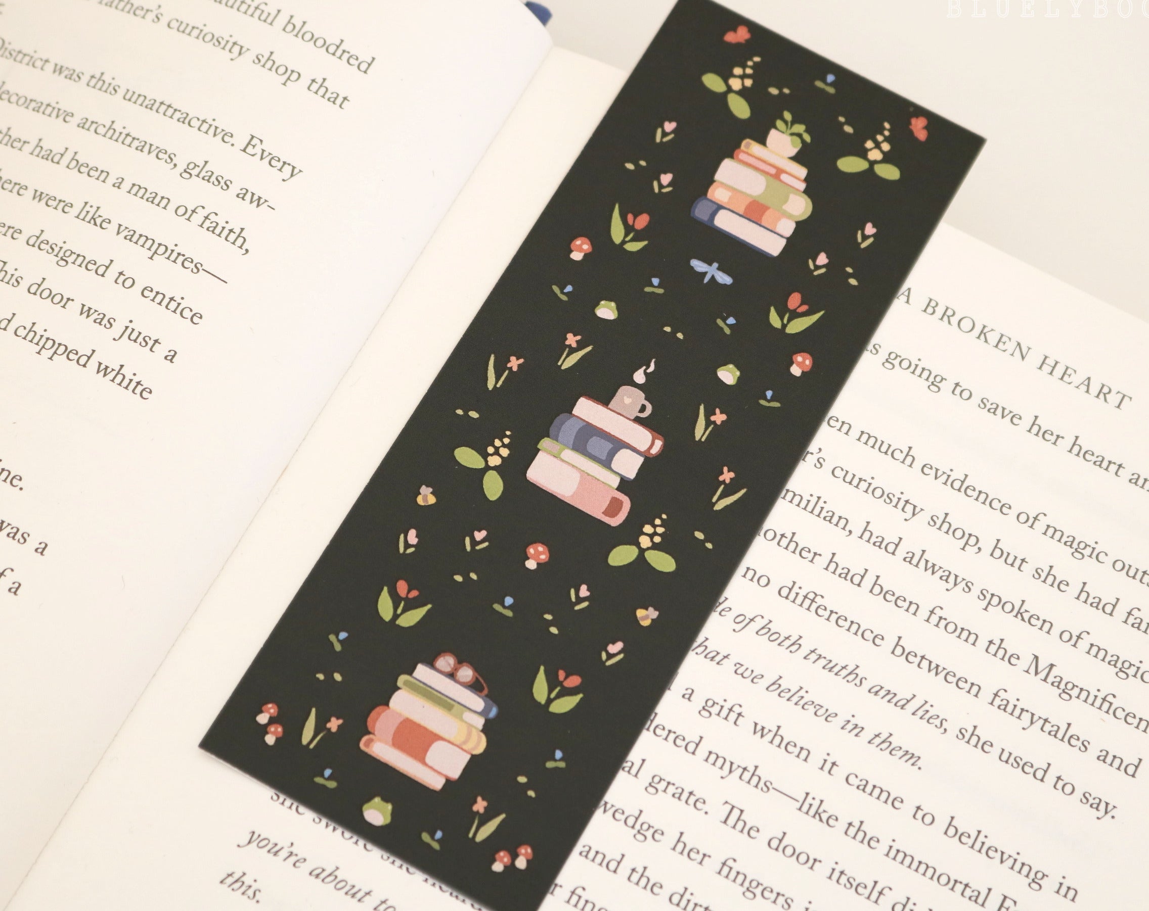 Cosy Bookmark – Bluelyboo