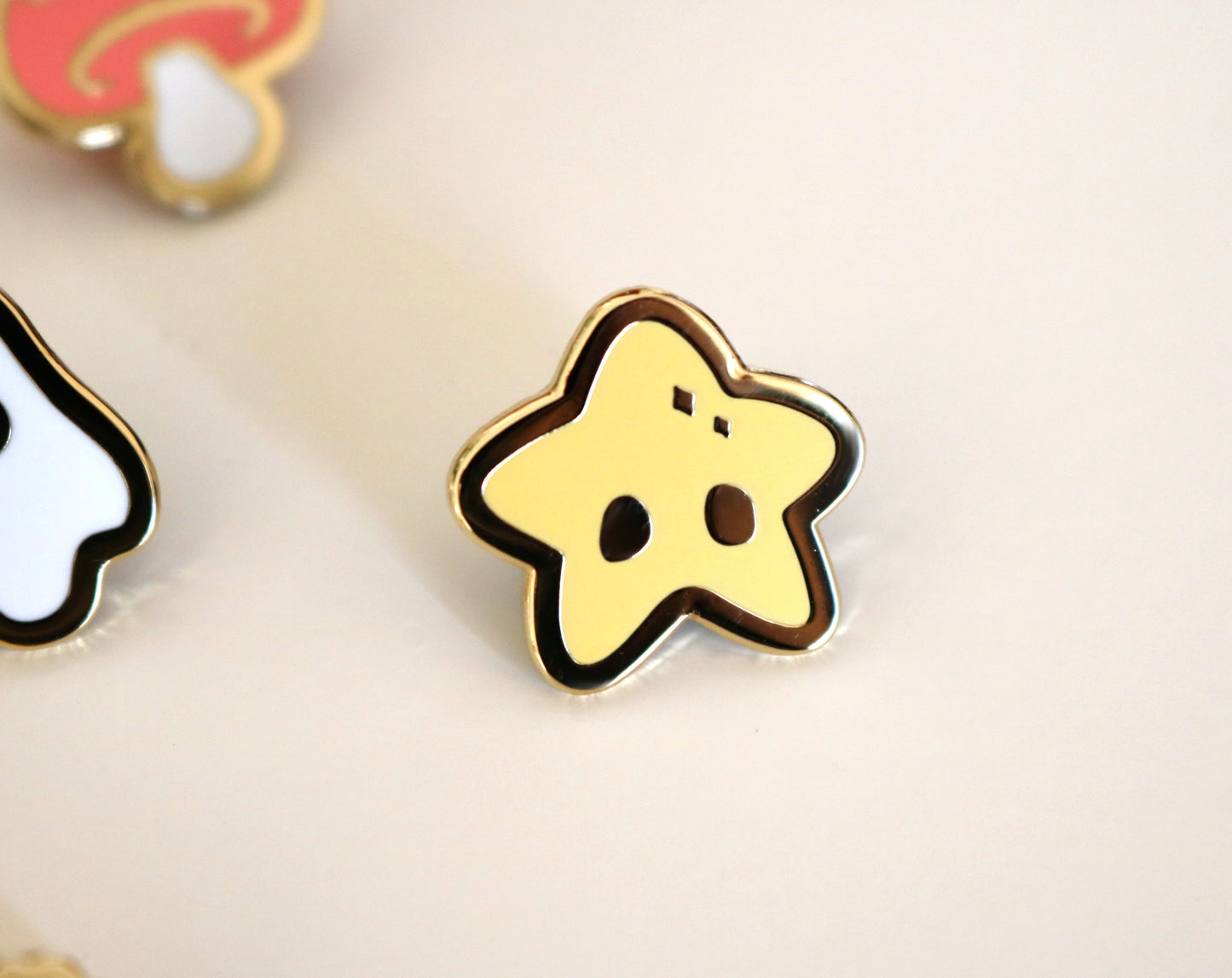Star Mini Pin