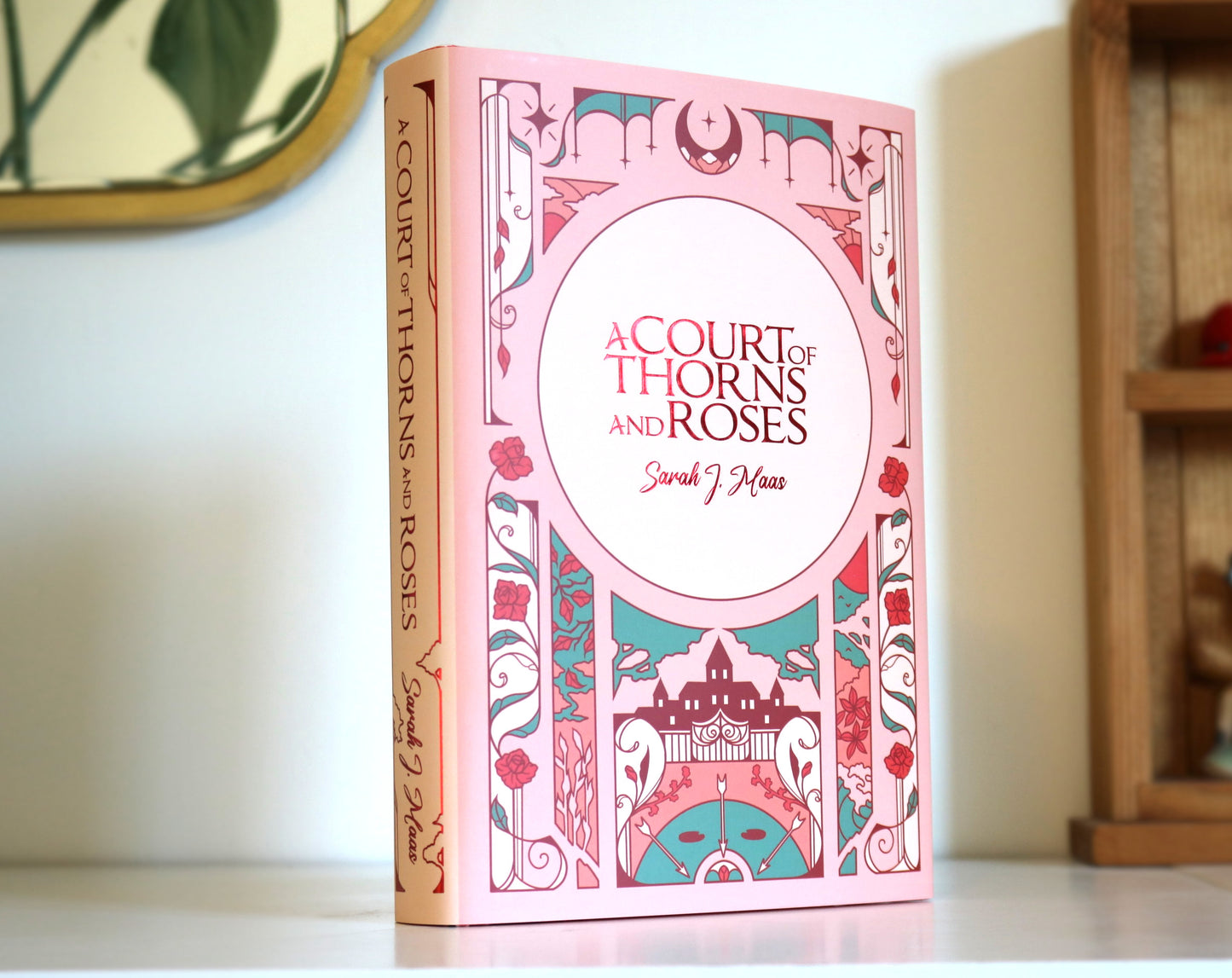 A Court of Thorns and Roses Dust Jacket